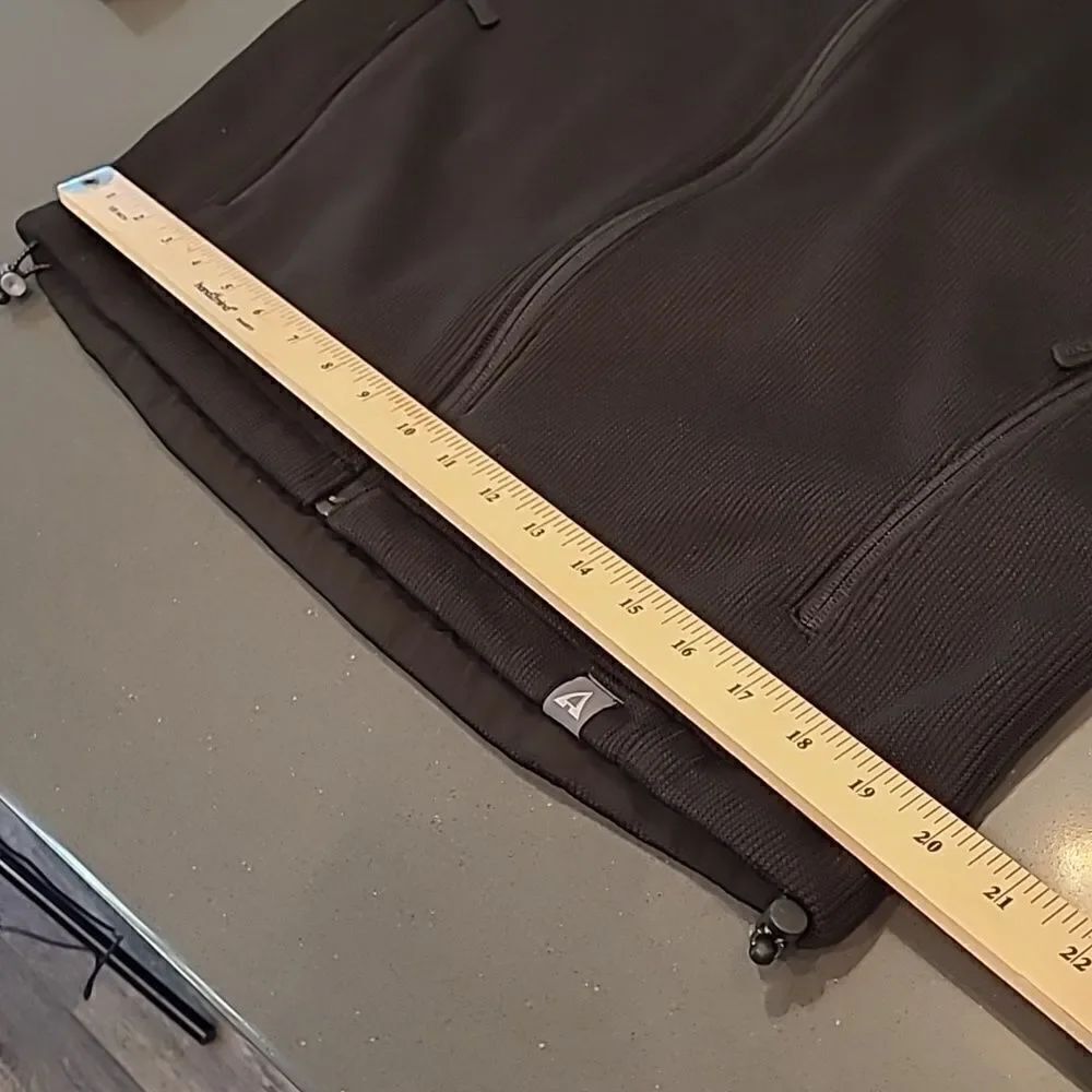 Ascend Black Jacket - Picture 7 of 9